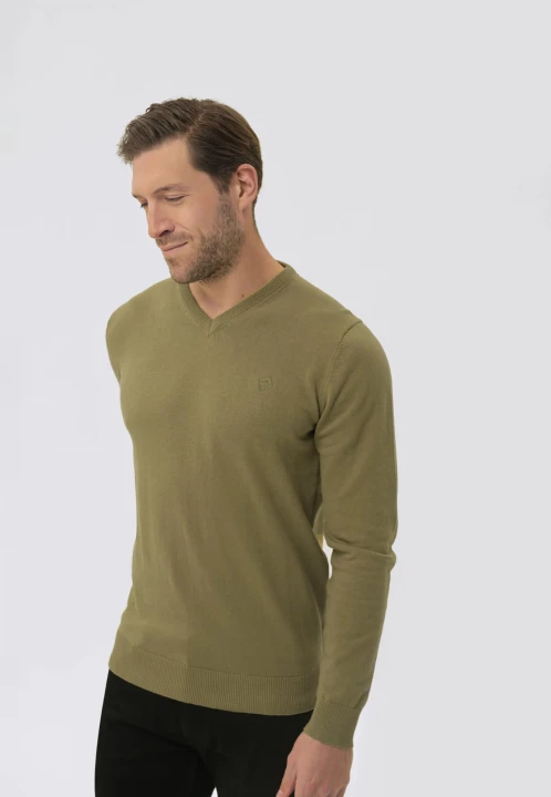 Sweter z dekoltem w serek S-KLARO, rozmiar XXL