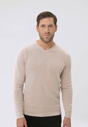 Sweter z dekoltem w serek S-KLARO, rozmiar 3XL