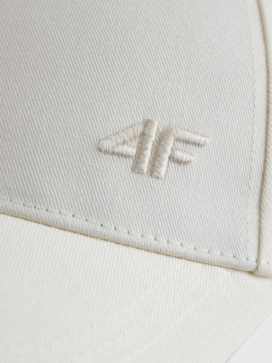 Klasyczna czapka z daszkiem z małym logo unisex biała 4F : Kolor - Złamana biel, Rozmiar odzieży - S/M