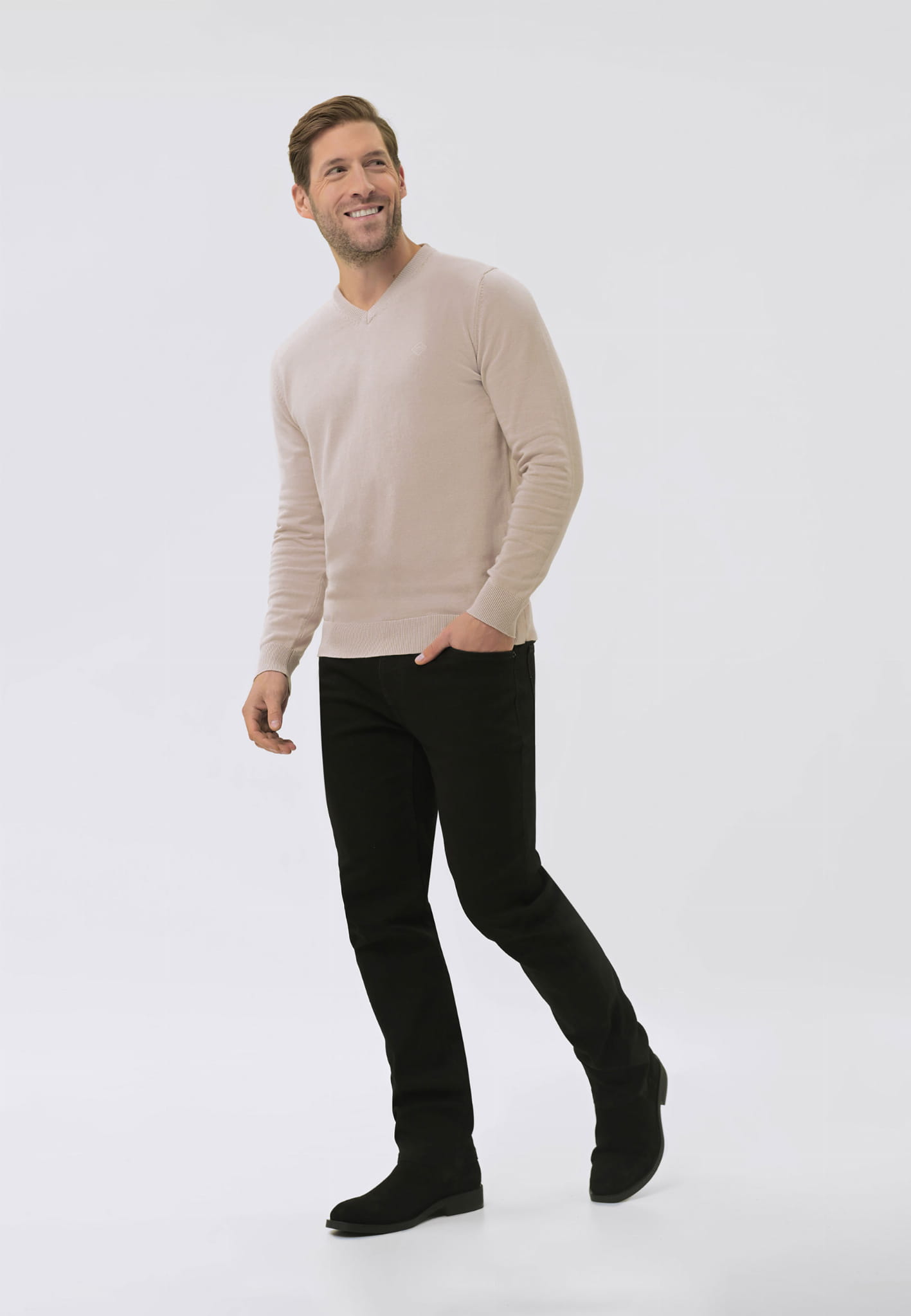 Sweter z dekoltem w serek S-KLARO, rozmiar 3XL